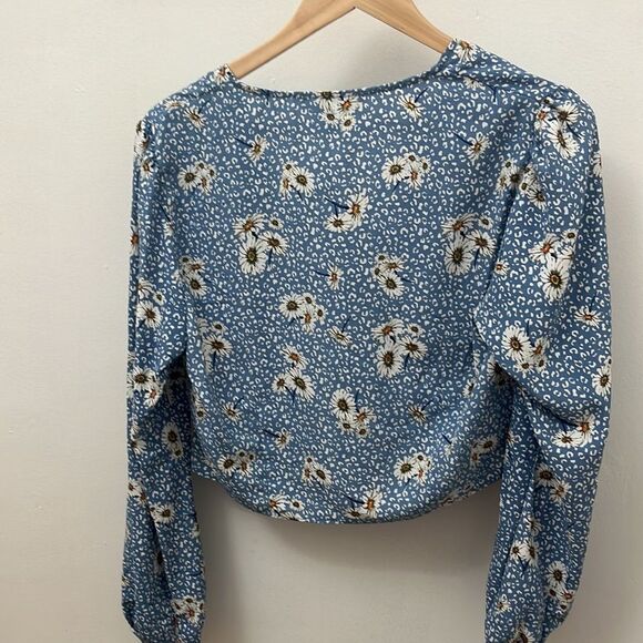 Primark Blue Daisy Top - Picture 6 of 6